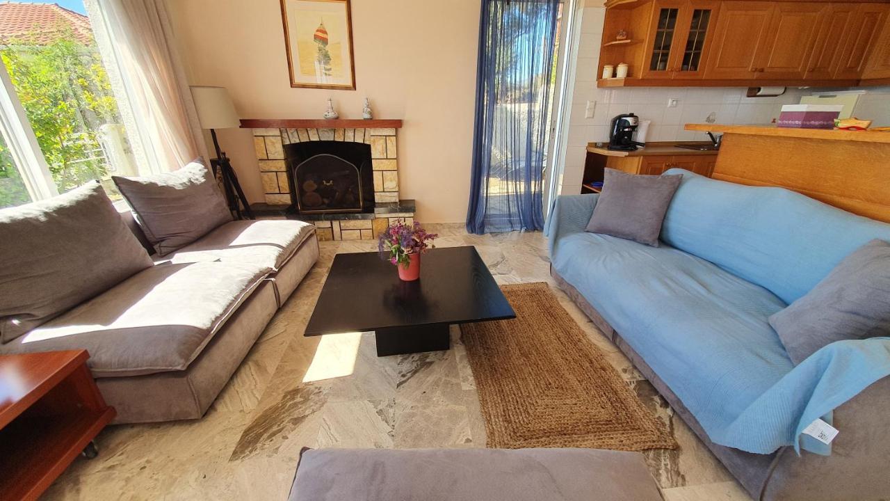 Villa Pinelopi Каламата Екстериор снимка